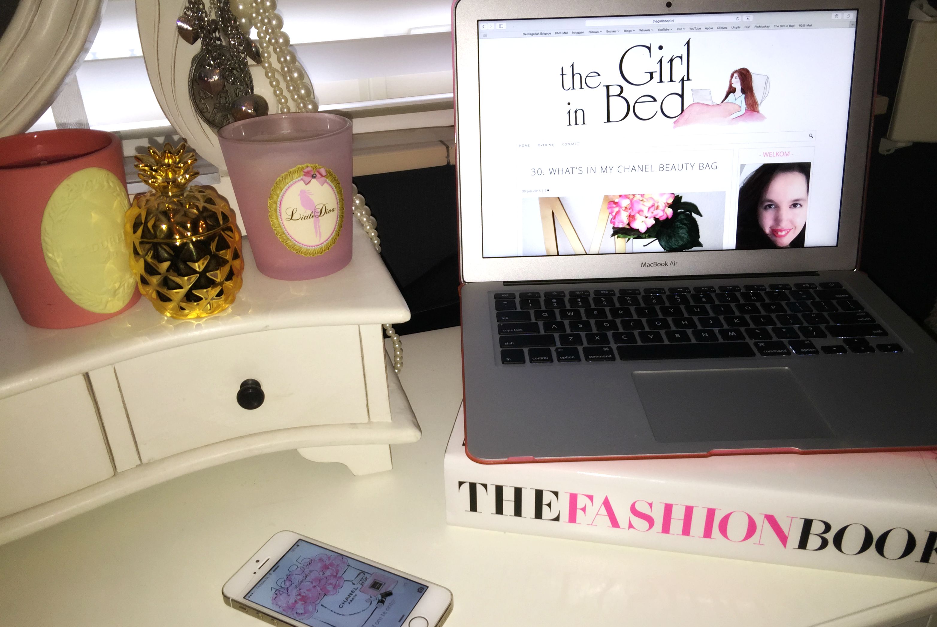 waarom blog ik eigenlijk the girl in bed 2